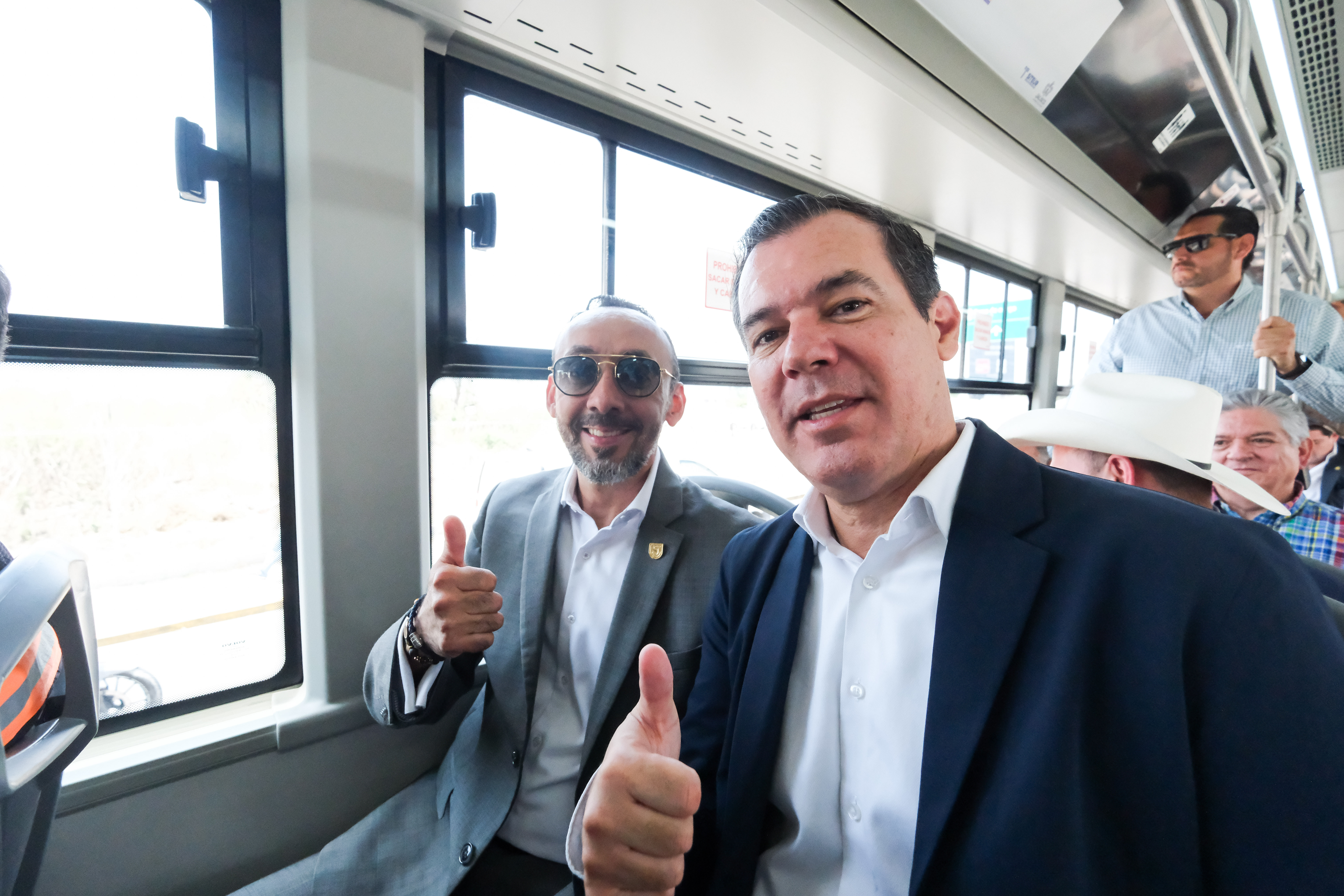 04-jun-2026--el-gobernador-del-estado-pablo-lemus-encabeza-el-arranque-de-operaciones-de-la-lnea-5-mi-macro-aeropuerto_55313742917_o