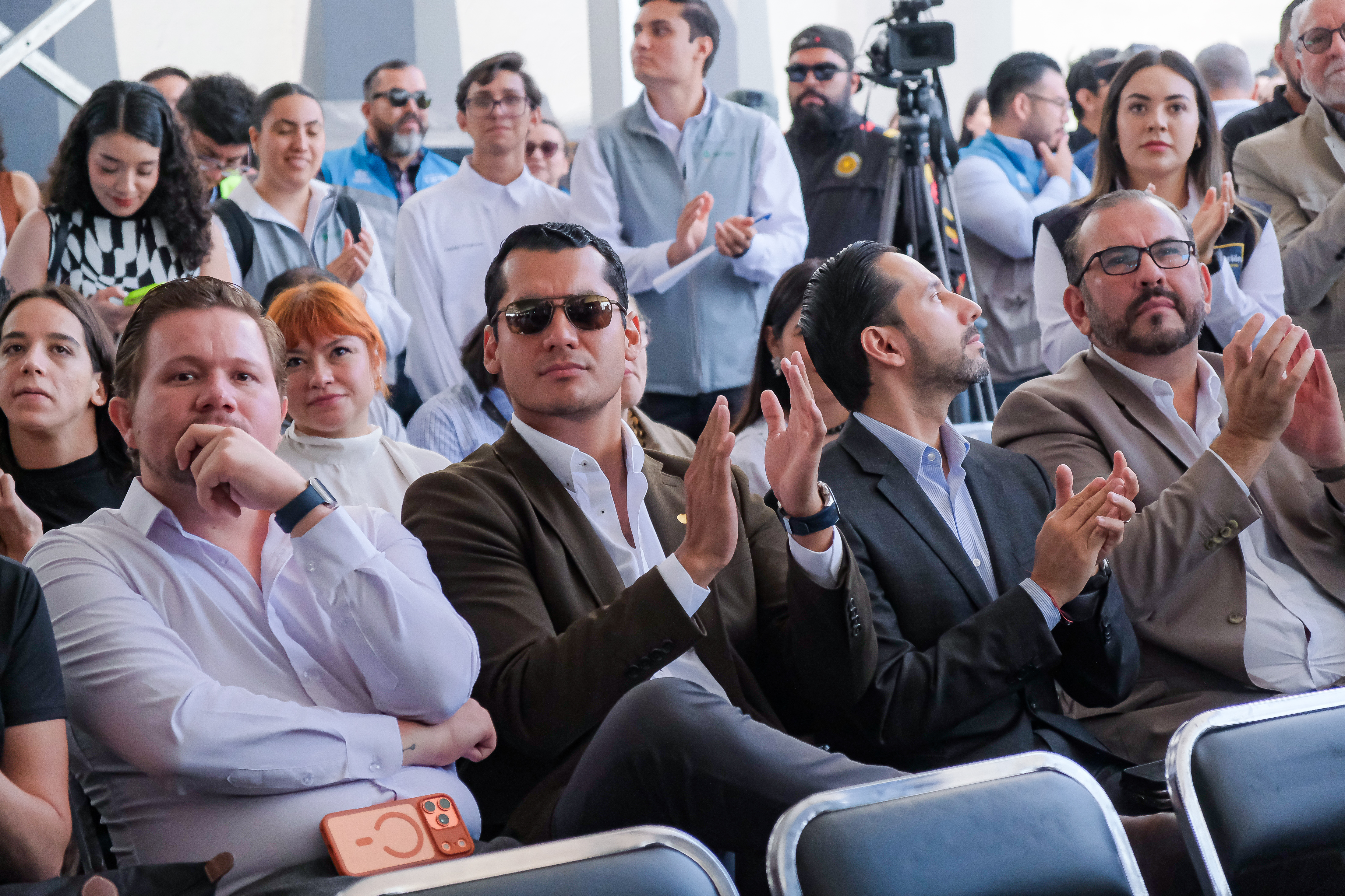 04-jun-2026--el-gobernador-del-estado-pablo-lemus-encabeza-el-arranque-de-operaciones-de-la-lnea-5-mi-macro-aeropuerto_55314546773_o