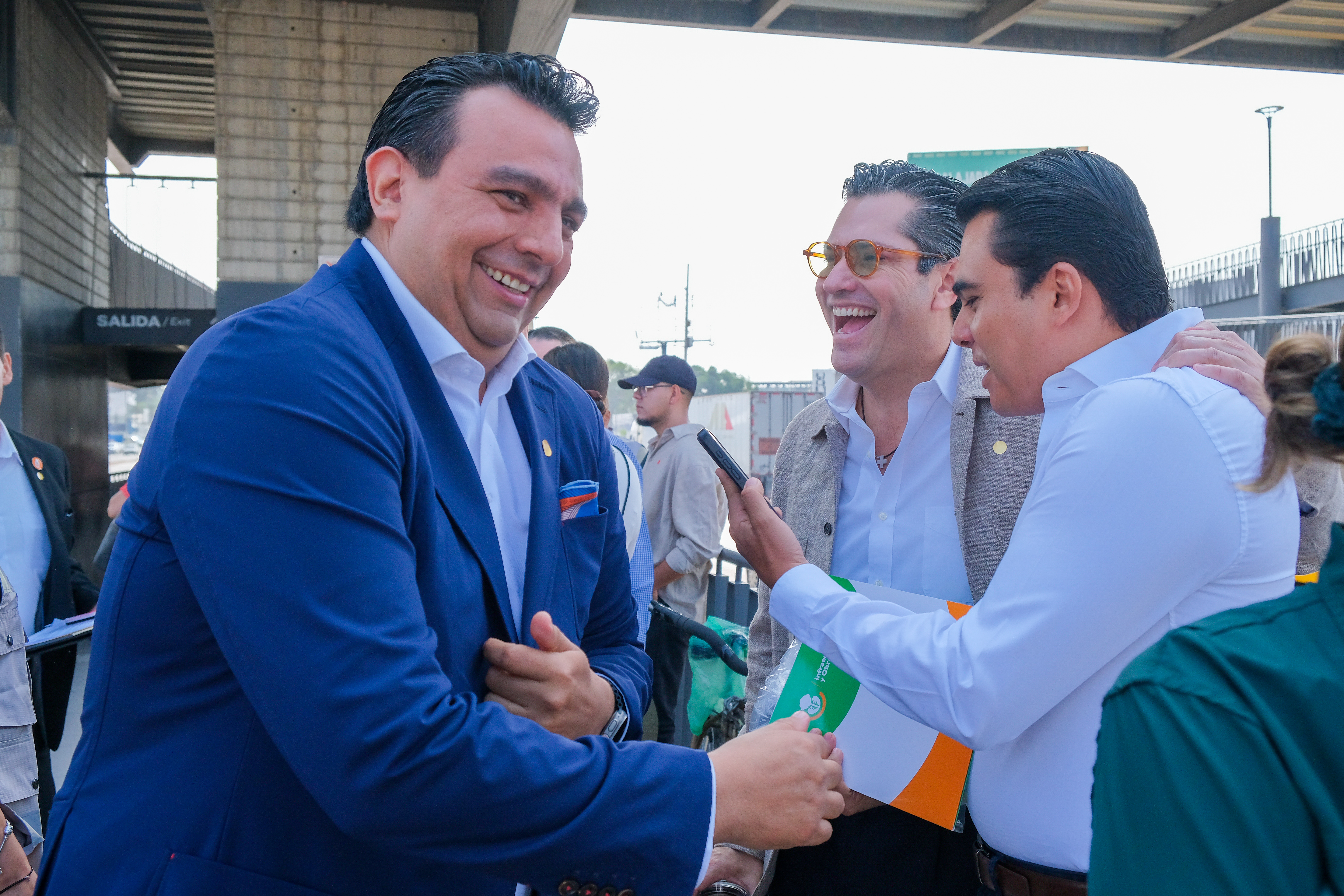04-jun-2026--el-gobernador-del-estado-pablo-lemus-encabeza-el-arranque-de-operaciones-de-la-lnea-5-mi-macro-aeropuerto_55314549698_o