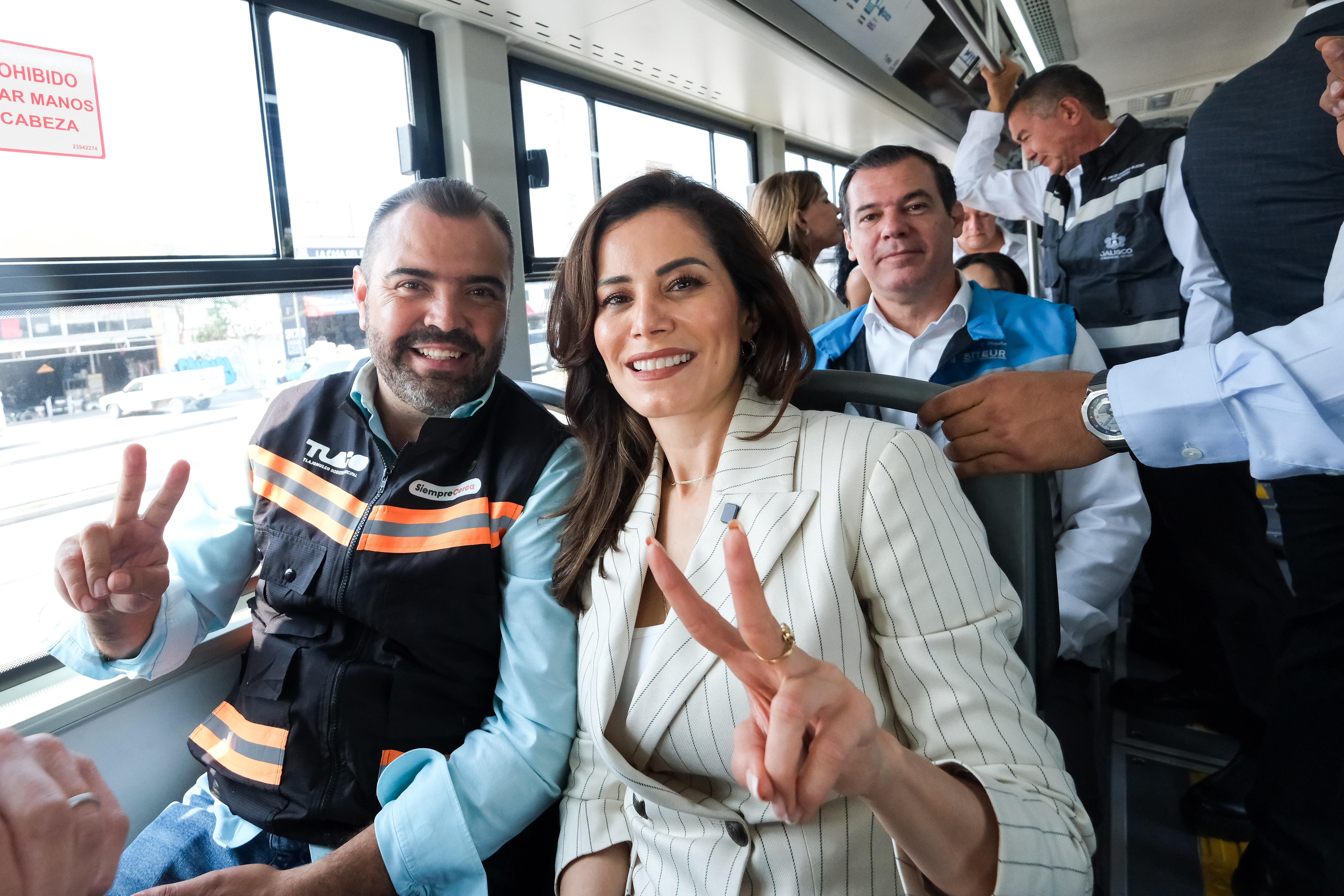 04-jun-2026--el-gobernador-del-estado-pablo-lemus-encabeza-el-arranque-de-operaciones-de-la-lnea-5-mi-macro-aeropuerto_55314552858_o