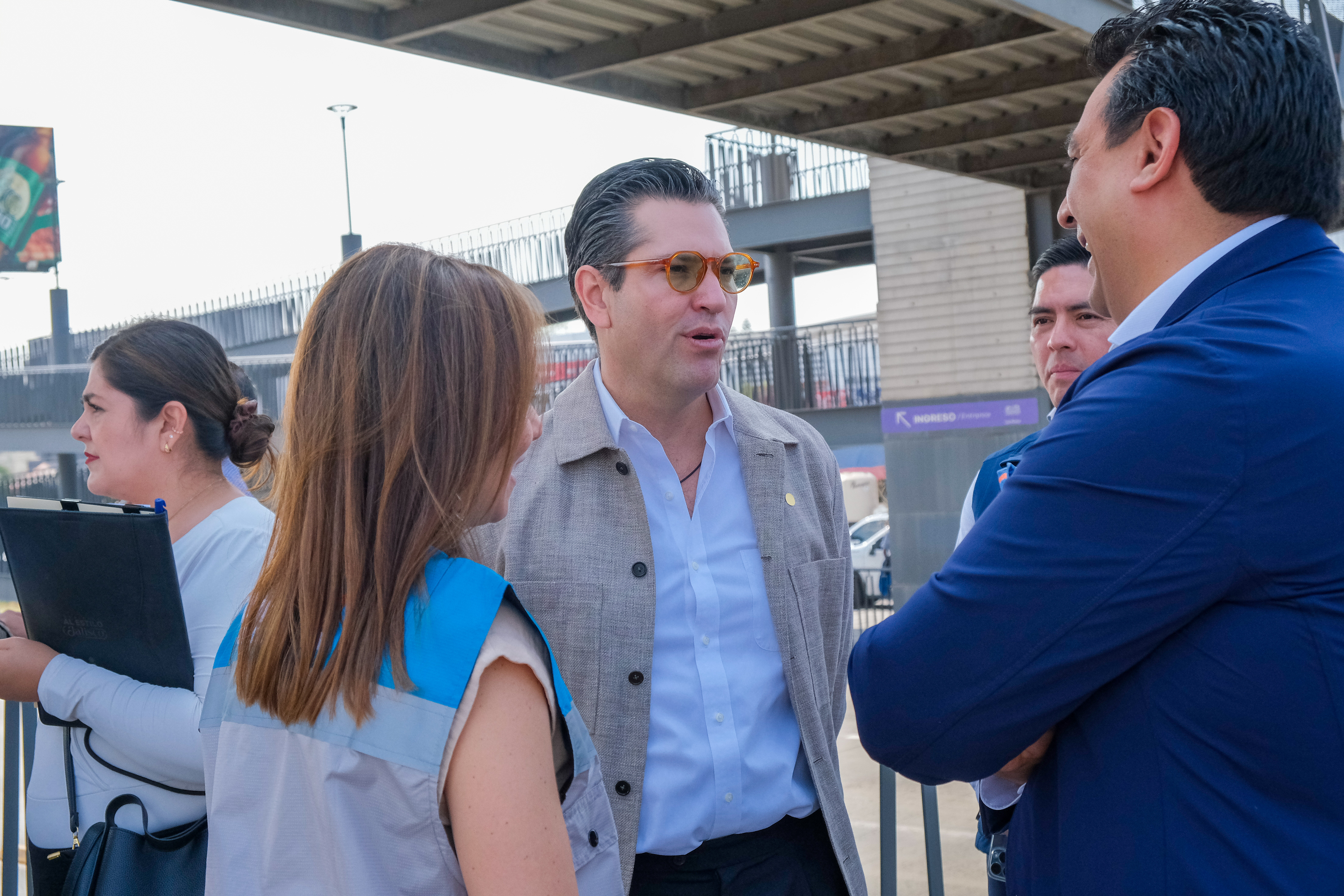 04-jun-2026--el-gobernador-del-estado-pablo-lemus-encabeza-el-arranque-de-operaciones-de-la-lnea-5-mi-macro-aeropuerto_55314623259_o