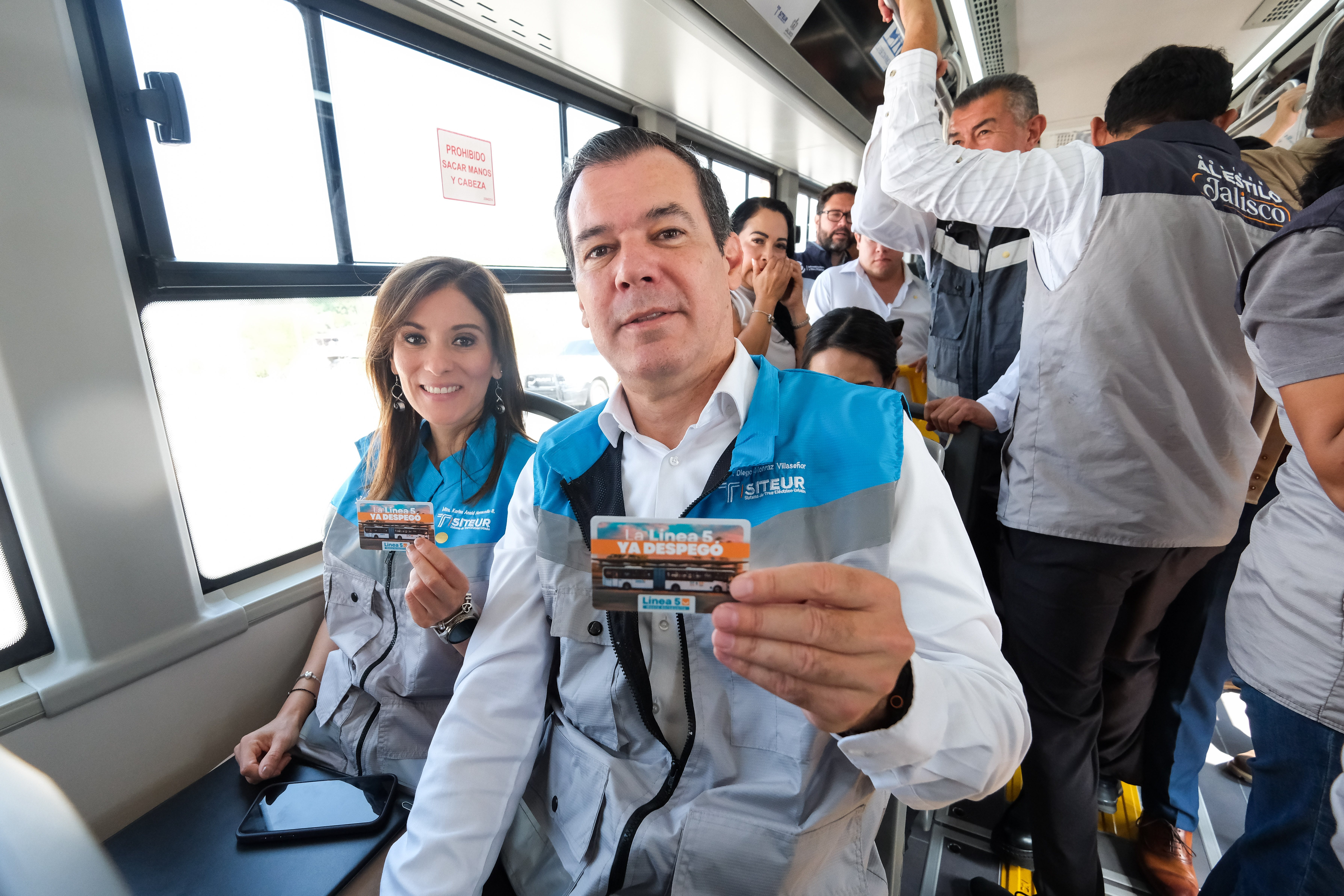 04-jun-2026--el-gobernador-del-estado-pablo-lemus-encabeza-el-arranque-de-operaciones-de-la-lnea-5-mi-macro-aeropuerto_55314808285_o