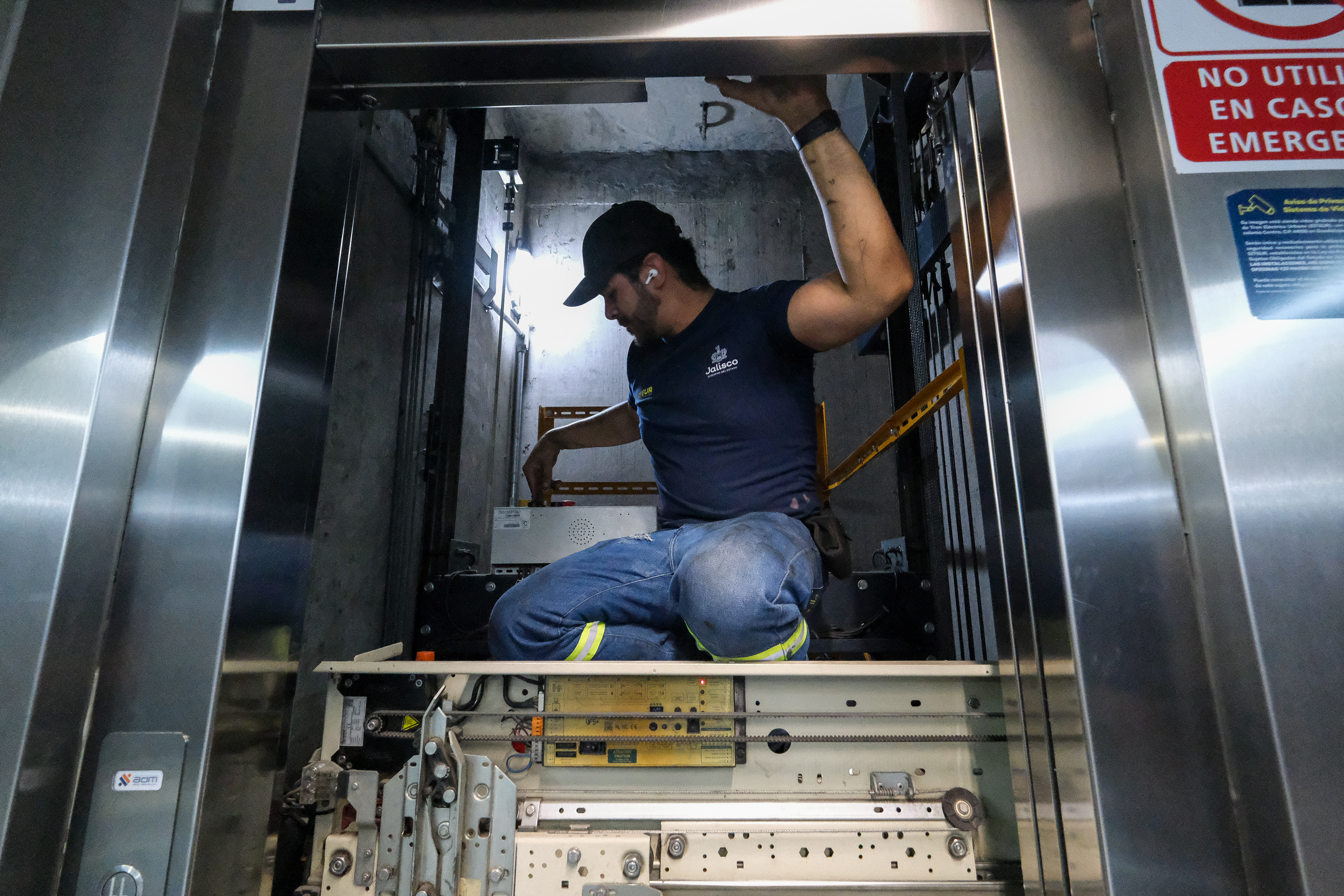 20-abril-2026--siteur--anuncia-gobierno-de-jalisco-plan-emergente-para-mantenimiento-y-modernizacin-de-elevadores-y-escaleras-elctricas-de-estaciones-del-siteur_55219736239_o