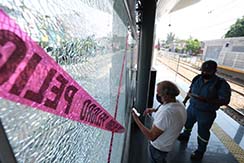 Sustituye Siteur cristales vandalizados esta madrugada